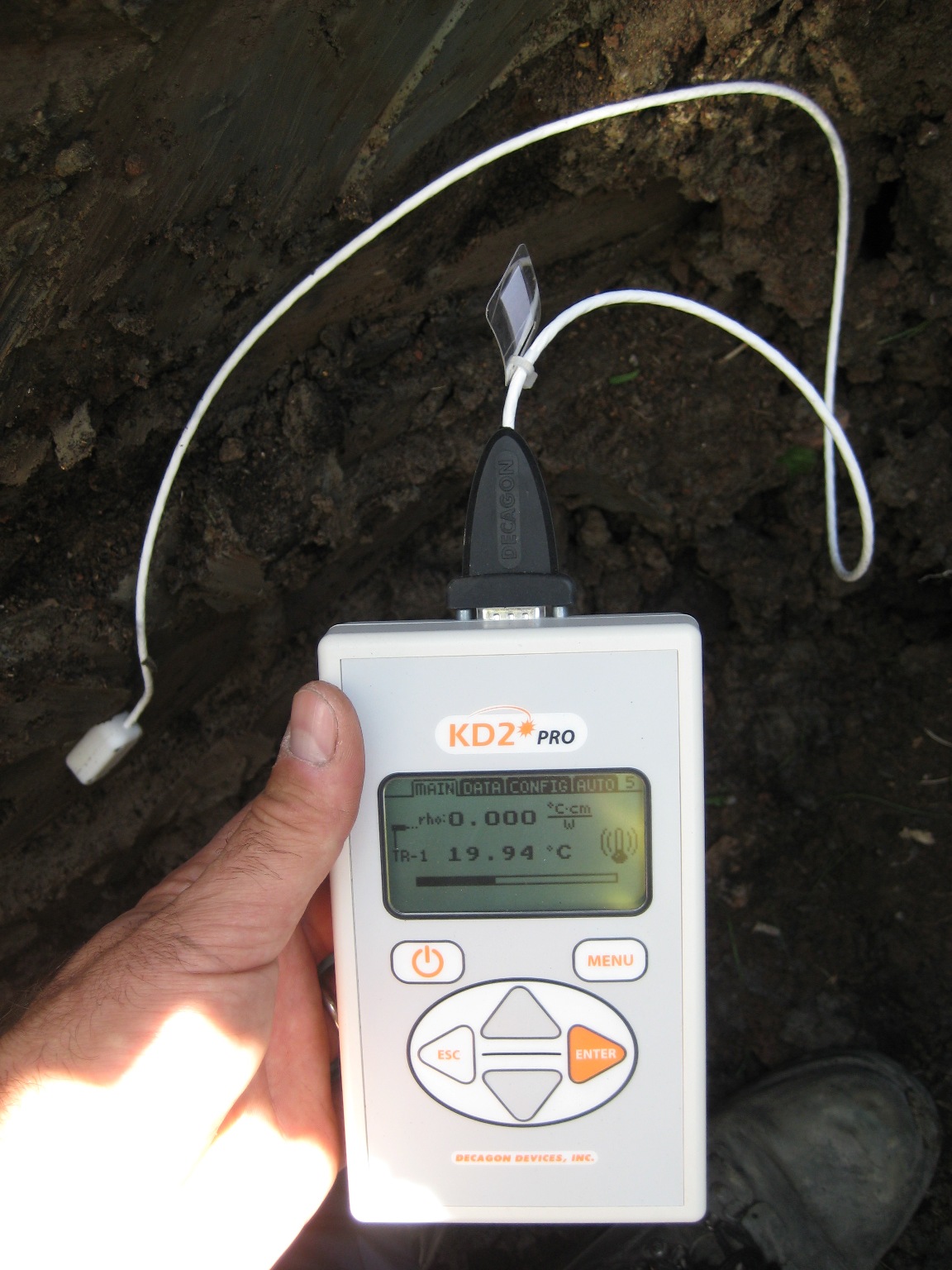 KD2 Pro soil thermal conductivity / resistivity testing